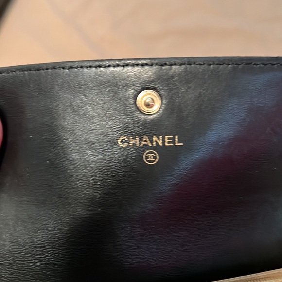 Chanel Black Leather Women's Bag - Picture 15 of 16